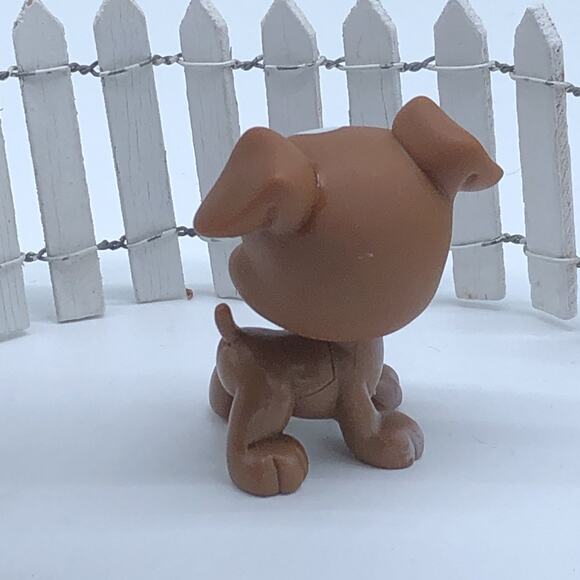 Authentic Littlest Pet Shop #83 Boxer 2005 - Dog - Picture 3 of 5